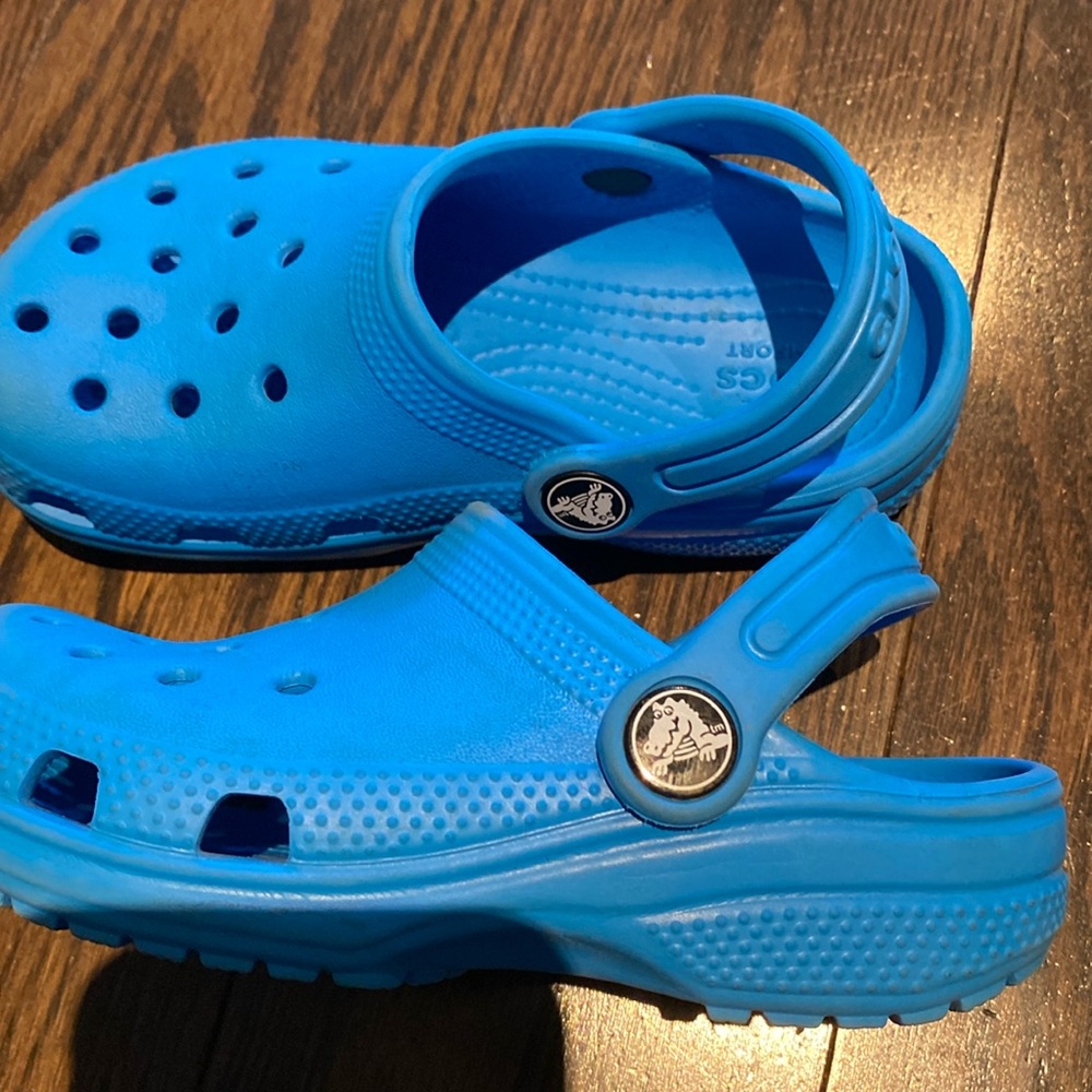 Crocs Classic Clogs - Picture 3 of 5